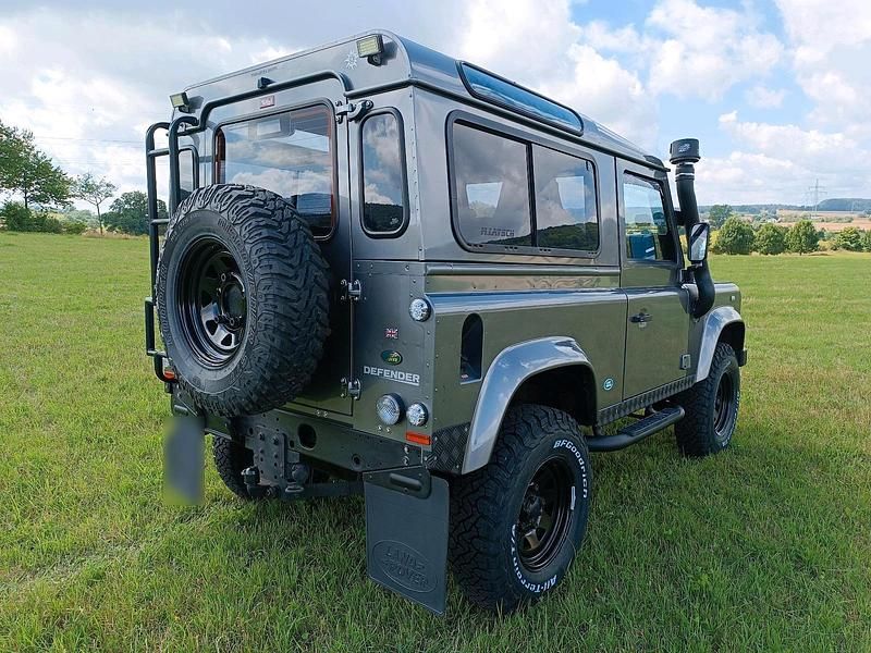 Gebraucht Land Rover Defender 122 PS (89 kW) 2009 Grau Kombi