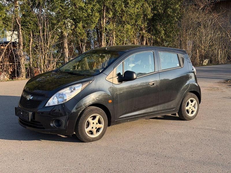 Gebraucht Chevrolet Spark 68 PS (50 kW) 2011 Schwarz Kleinwagen