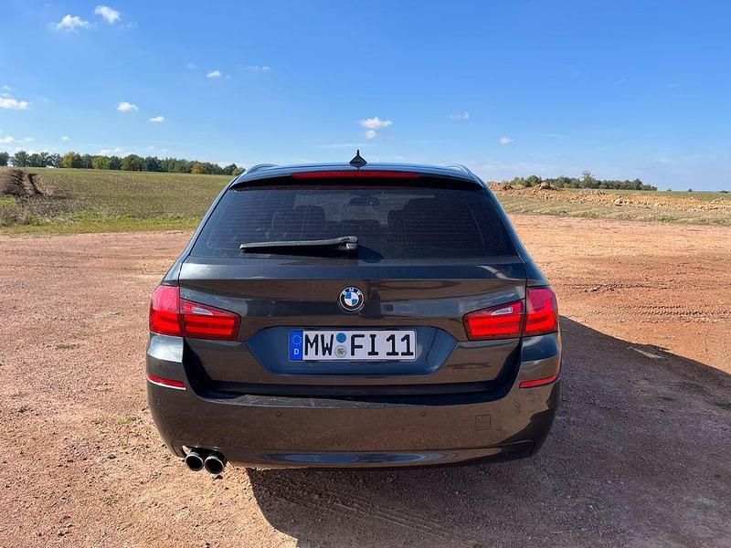 Gebraucht BMW 530 Performance 245 PS (180 kW) 2010 Schwarz Kombi