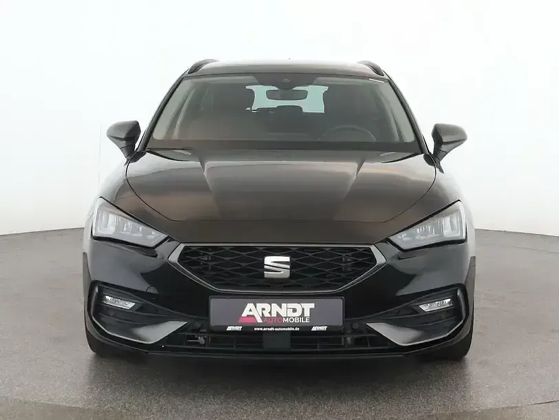 Gebraucht Seat Leon FR 150 PS (110 kW) 2024 Midnight schwarz Limousine