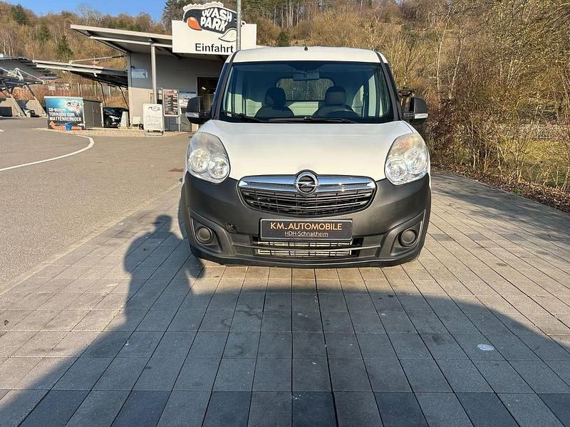 Gebraucht Opel Combo 105 PS (77 kW) 2013 Other Van / Kleinbus