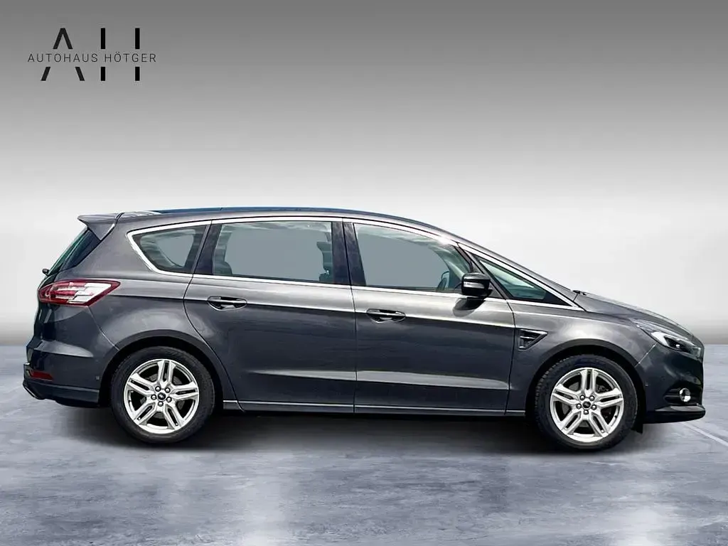 Gebraucht Ford S-MAX Titanium 209 PS (153 kW) 2016 Grau Van / Kleinbus