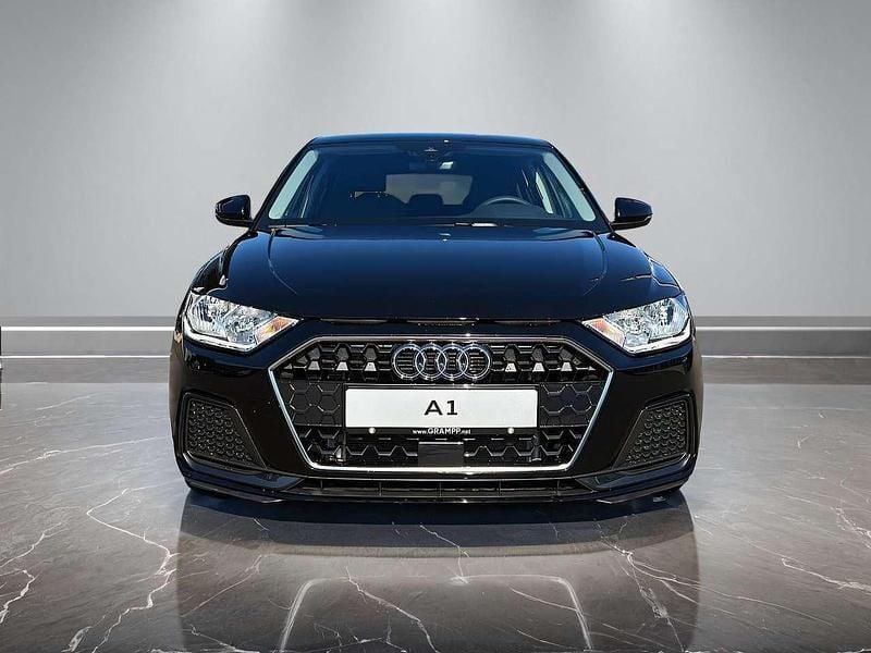 Gebraucht Audi A1 Advanced 95 PS (69 kW) 2026 Mythosschwarz metallic Limousine