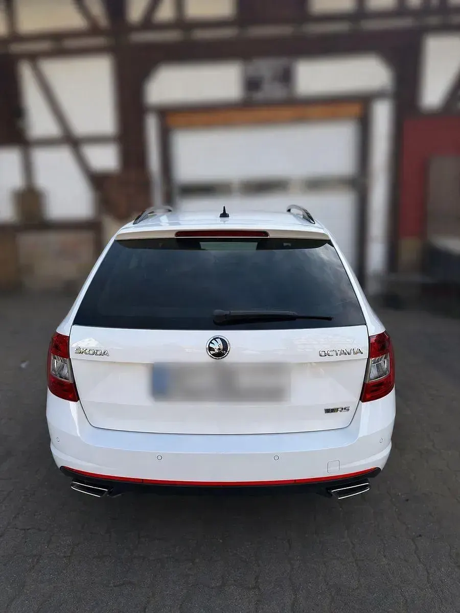 Gebraucht Skoda Octavia RS 184 PS (135 kW) 2017 Weiß Kombi