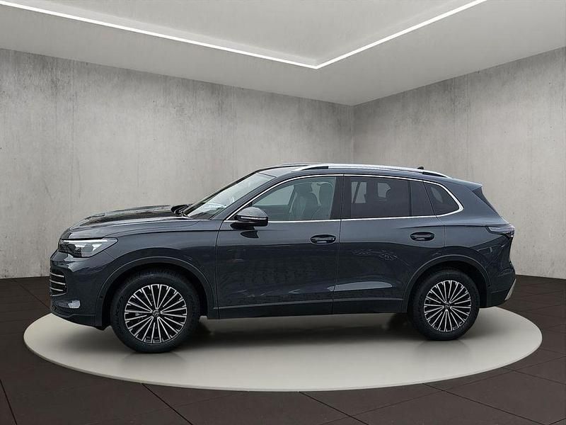 Neu VW Tiguan Elegance 150 PS (110 kW) 2026 Grau SUV