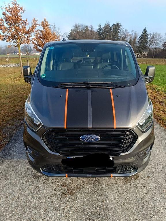 Grau Gebraucht 2021 Ford Tourneo Sport Van / Kleinbus | 38.500 € (Fairer Preis) - Bild 1/4