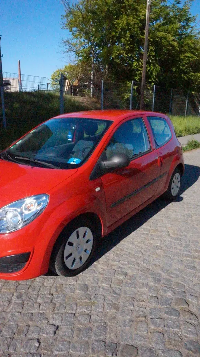 Second-hand Renault Twingo Authentique 58 CP (42 kW) 2008 Roșu Hatchback