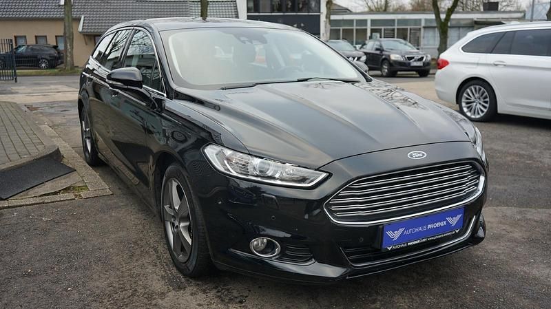 Gebraucht Ford Mondeo Titanium 179 PS (131 kW) 2018 Schwarz Kombi