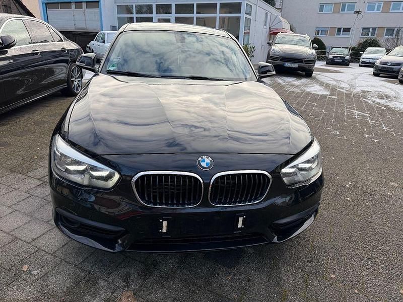 Gebraucht BMW 118 Performance 136 PS (100 kW) 2018 Schwarz ii/bonnet fluid black Kleinwagen