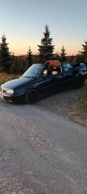 Schwarz Gebraucht 1998 VW Golf Cabriolet GTI Cabrio | 2.500 € (Guter Preis) - Bild 1/4