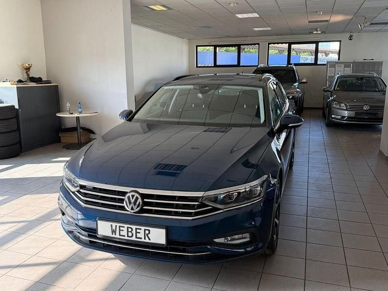 Gebraucht VW Passat Business 190 PS (139 kW) 2019 Blau Kombi