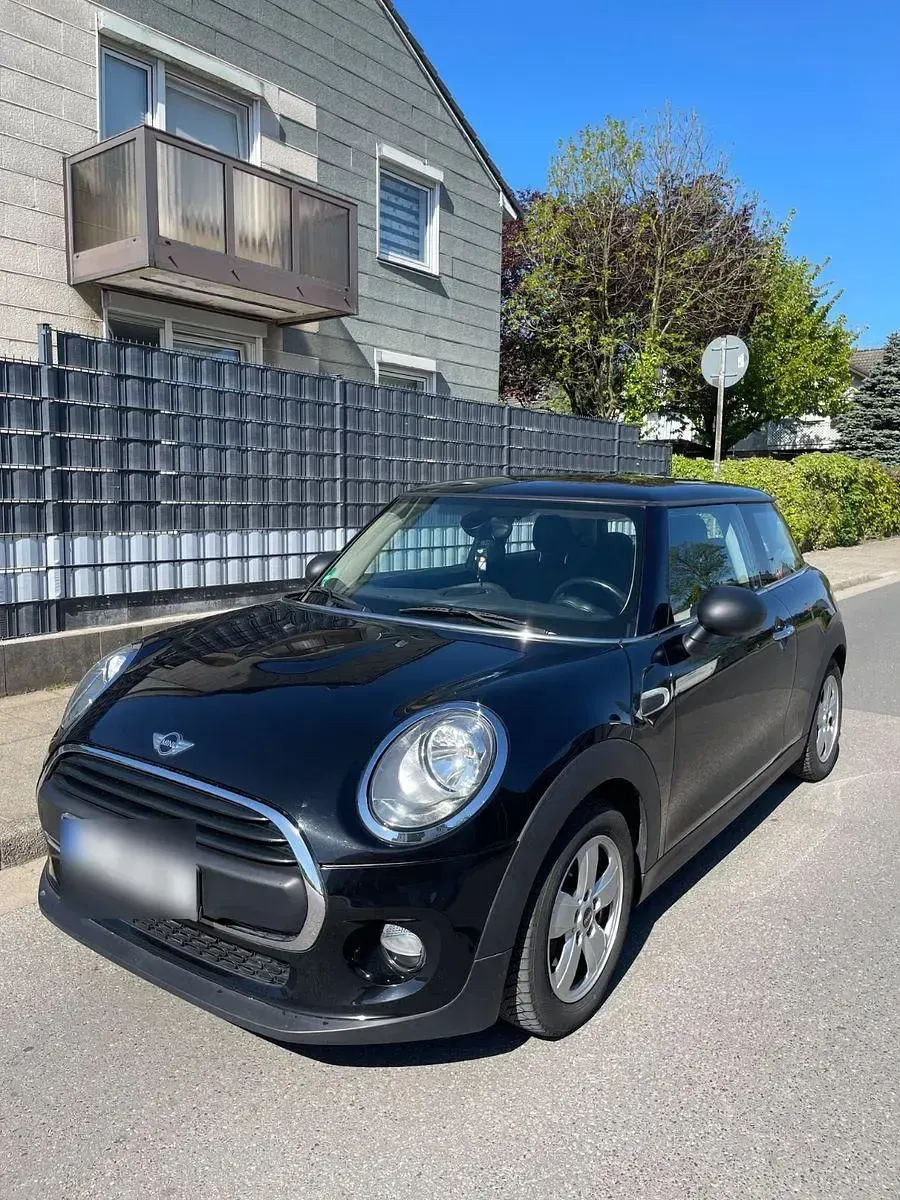 Usado Mini ONE 75 CV (55 kW) 2018 Negro Utilitario
