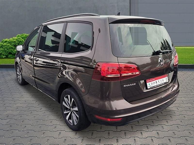 Gebraucht VW Sharan Comfortline 177 PS (130 kW) 2020 Braun Van / Kleinbus