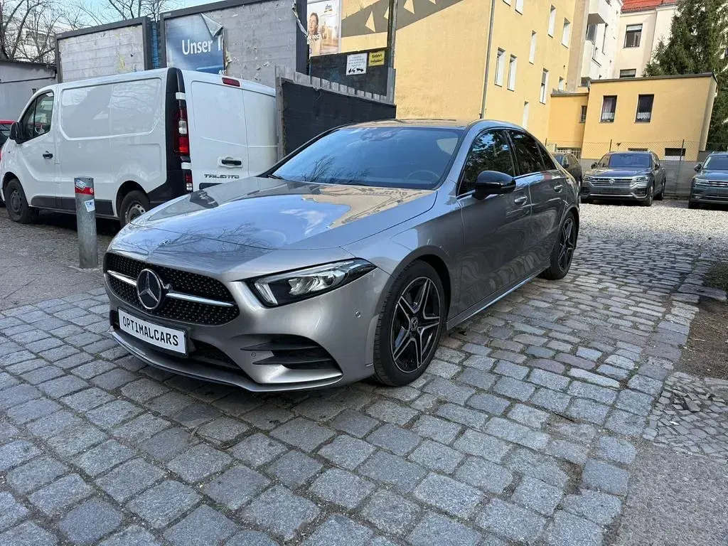 Gebraucht Mercedes A180 AMG 136 PS (100 kW) 2020 Silber Limousine