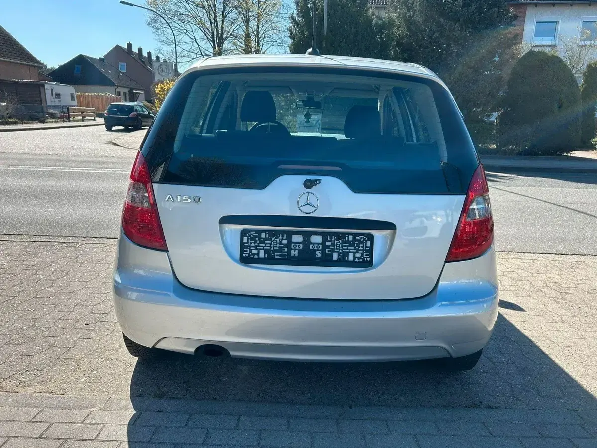 Gebraucht Mercedes A150 95 PS (69 kW) 2009 Silber Limousine