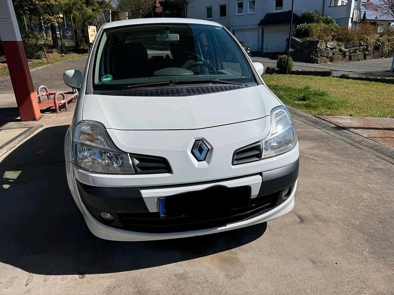 Usado Renault Modus 85 HP (62 kW) 2008 Branco Monovolume