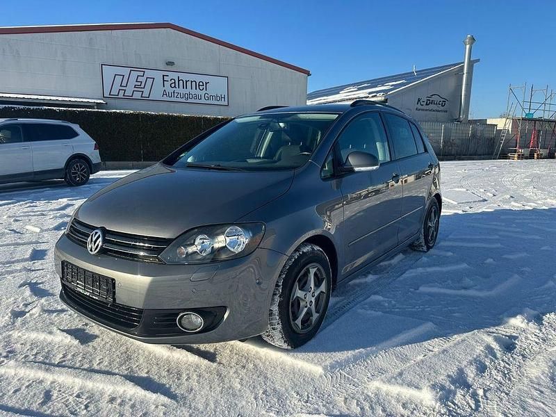 Grau Gebraucht 2010 VW Golf Team Limousine | 4.890 € (Fairer Preis) - Bild 1/4