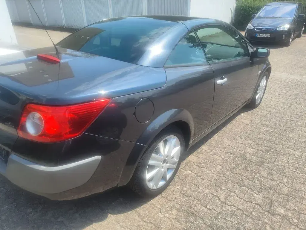 Gebraucht Renault Mégane Cabriolet Dynamique 135 PS (99 kW) 2005 Grau Cabrio