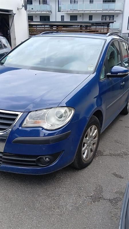 Gebraucht VW Touran 101 PS (74 kW) 2009 Blau Van / Kleinbus