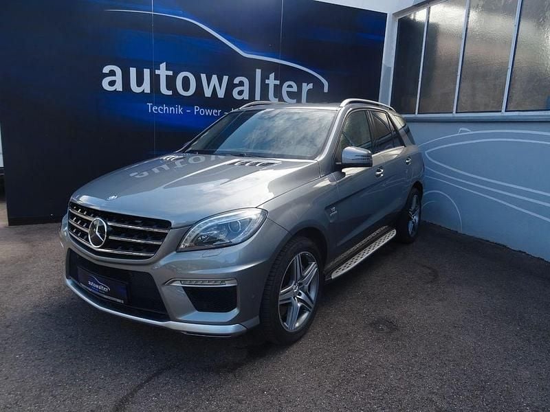 Silber Gebraucht 2012 Mercedes ML63 AMG AMG SUV | 42.900 € - Bild 1/4