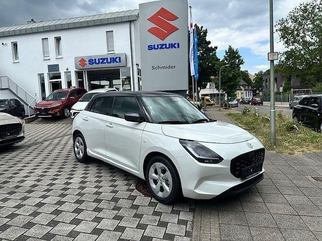 Weiß Neu 2025 Suzuki Swift Comfort Limousine | 18.590 € - Bild 1/4