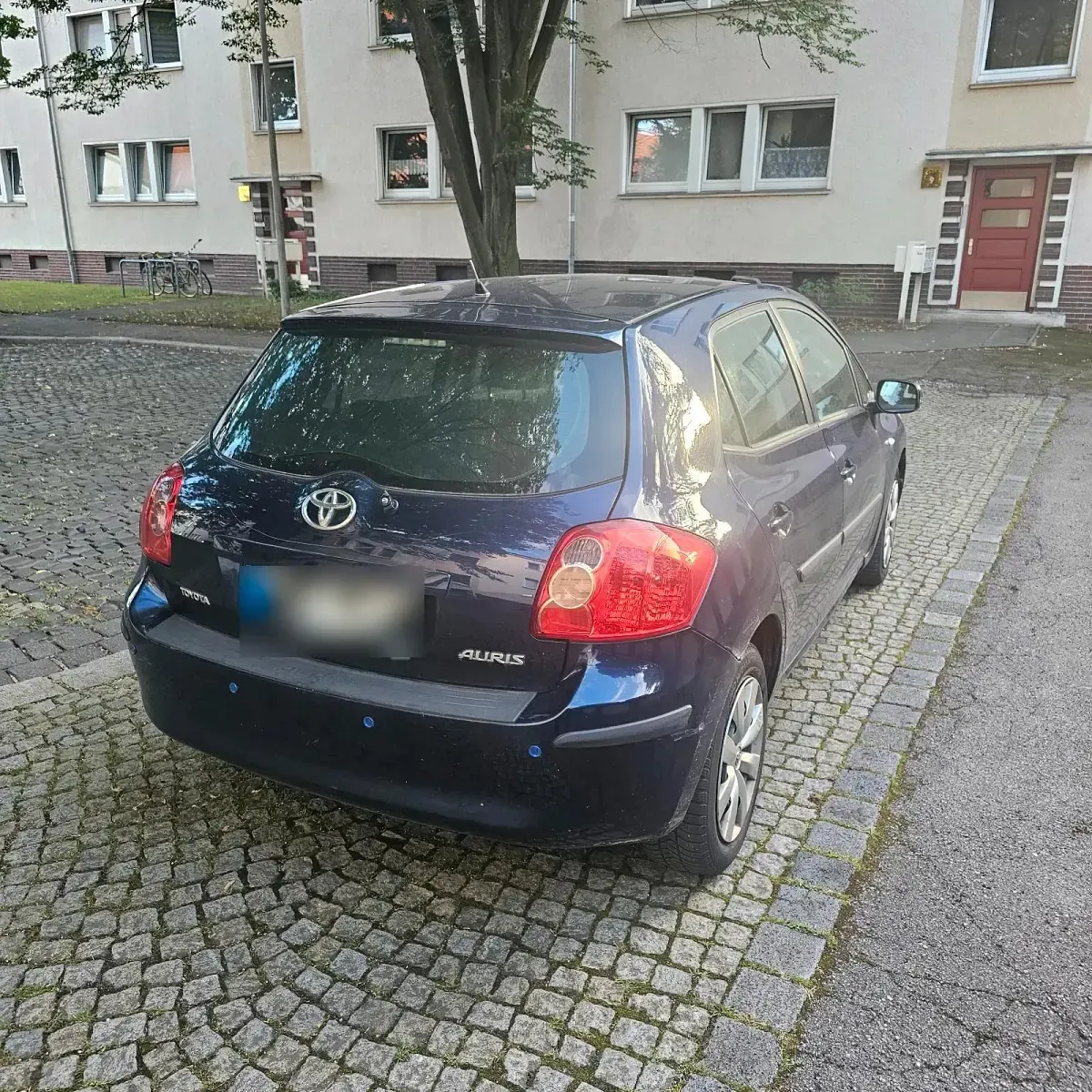 Gebraucht Toyota Auris 124 PS (91 kW) 2007 Blau Kleinwagen