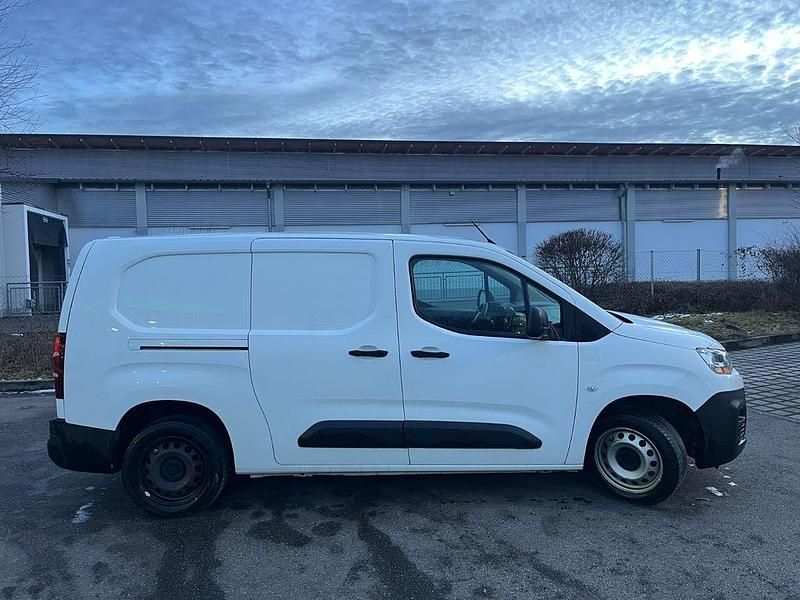 Gebraucht Citroën Berlingo 102 PS (75 kW) 2019 Weiß Van / Kleinbus