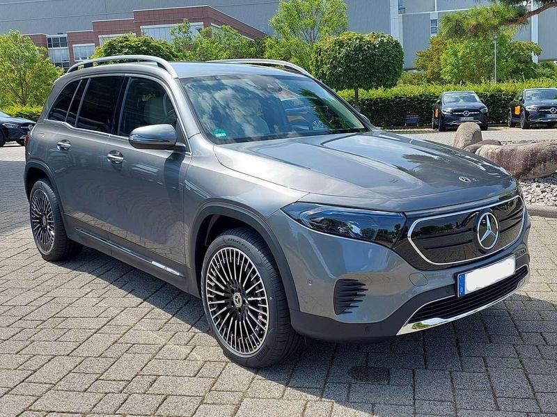 Grau Gebraucht 2023 Mercedes EQB300 Progressive SUV | 36.900 € (Etwas zu teuer) - Bild 1/4