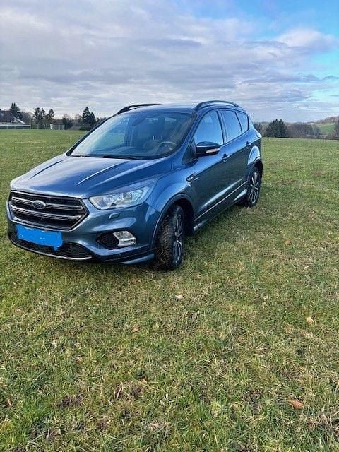 Blau Gebraucht 2019 Ford Kuga ST-Line SUV | 14.700 € (Guter Preis) - Bild 1/4