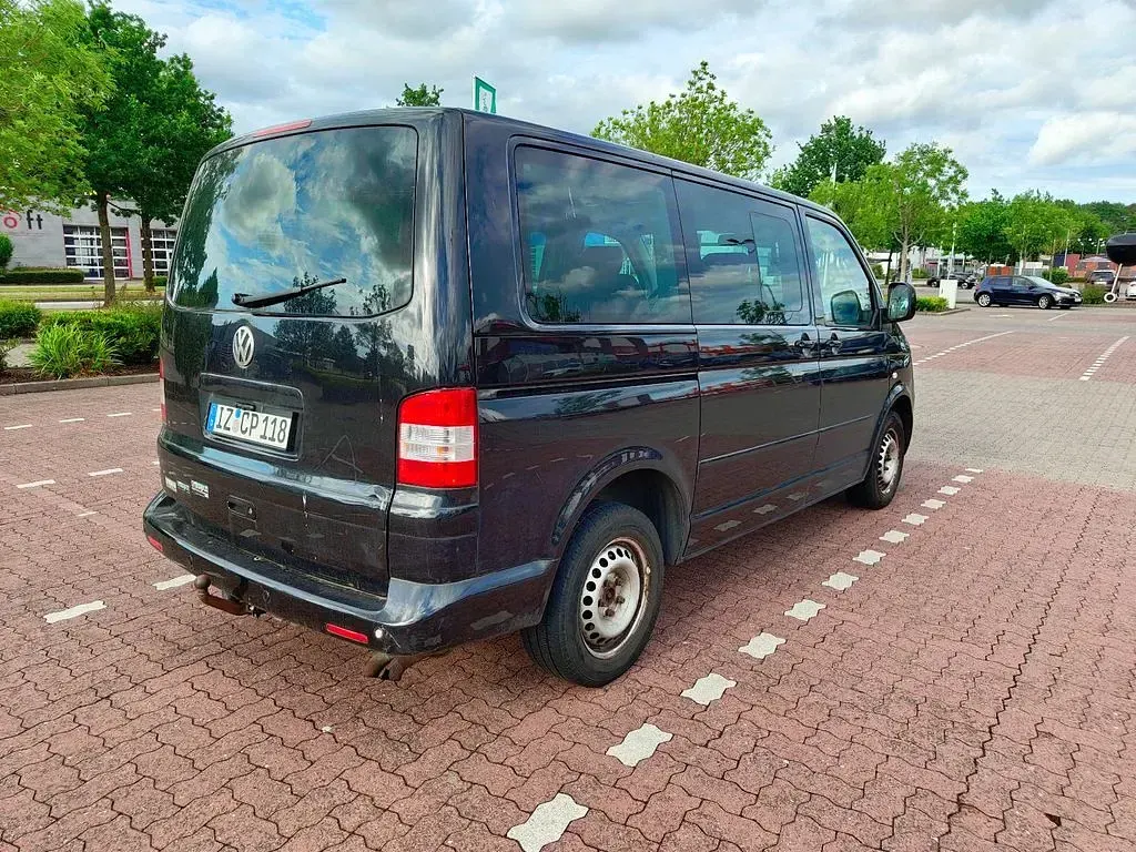 Gebraucht VW Multivan 174 PS (127 kW) 2007 Schwarz Van / Kleinbus