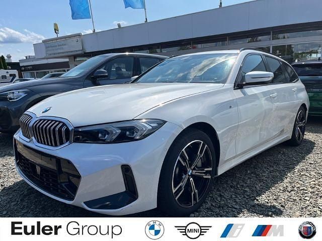 Weiss Gebraucht 2024 BMW 330 Performance Kombi | 41.980 € (Guter Preis) - Bild 1/4