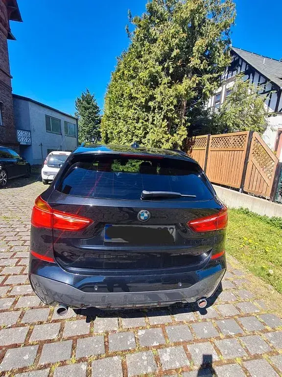 Używany BMW X1 Advantage 231 KM (169 kW) 2017 Czarny SUV