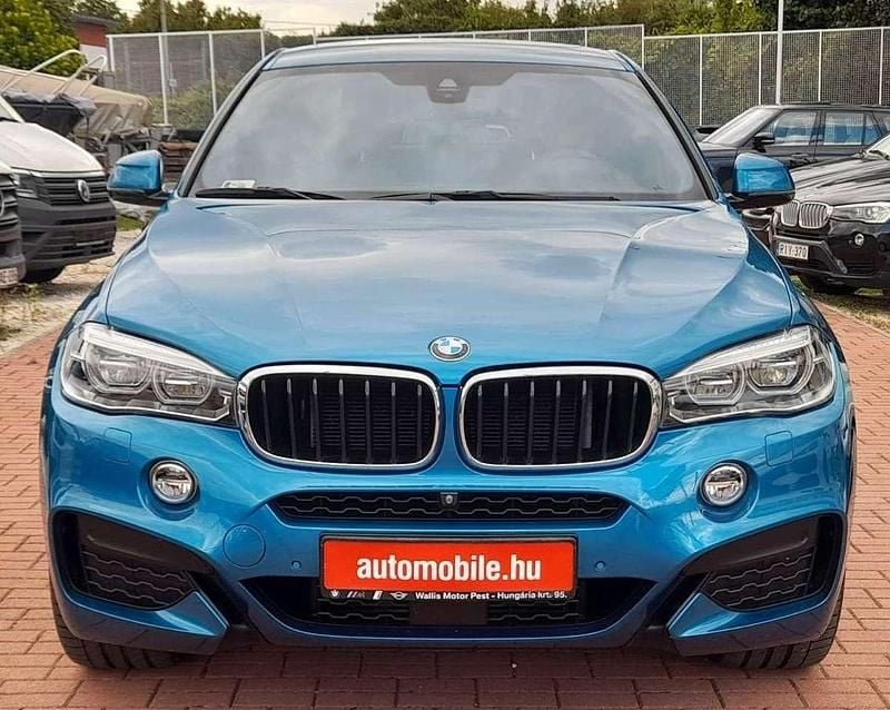 Gebraucht BMW X6 M Sport 258 PS (189 kW) 2020 Long beach blue metallic SUV