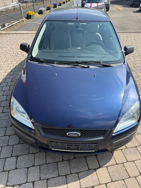 Gebraucht Ford Focus Trend 80 PS (58 kW) 2005 Blau Limousine