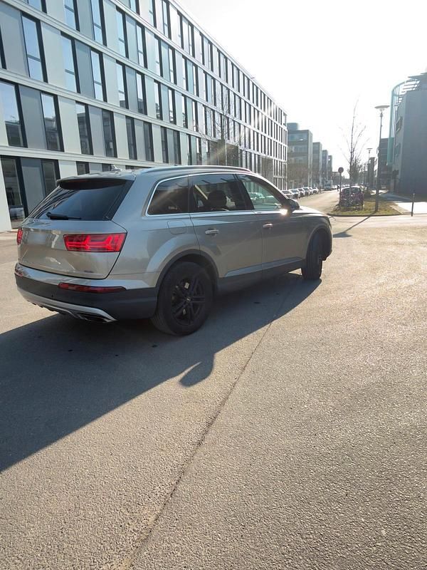 Gebraucht Audi Q7 272 PS (200 kW) 2016 Gold SUV