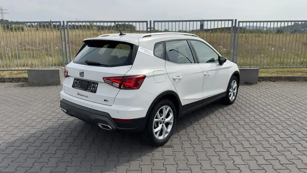 Gebraucht Seat Arona FR 110 PS (80 kW) 2023 Weiß SUV