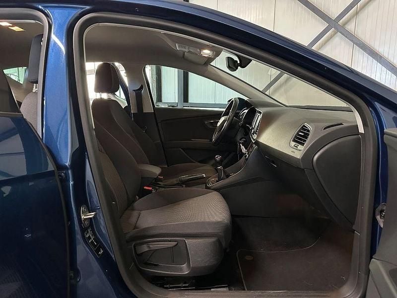 Second-hand Seat Leon CONNECT 116 CP (85 kW) 2016 Albastru Berlinǎ