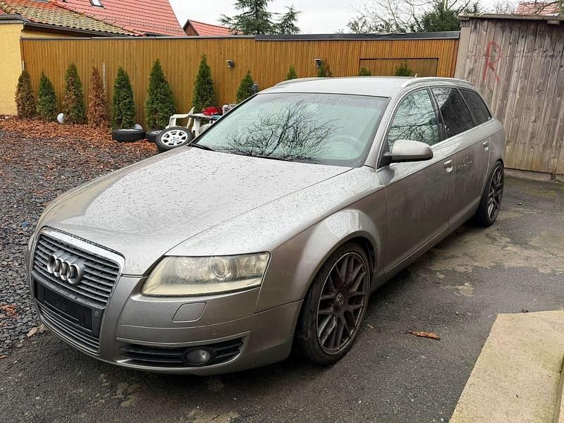 Grau Gebraucht 2005 Audi A6 Comfort Kombi | 3.799 € (Superpreis) - Bild 1/4