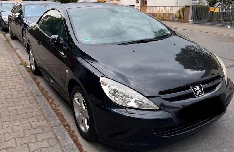 Schwarz Gebraucht 2004 Peugeot 307 CC Cabrio | 3.700 € (Etwas zu teuer) - Bild 1/4