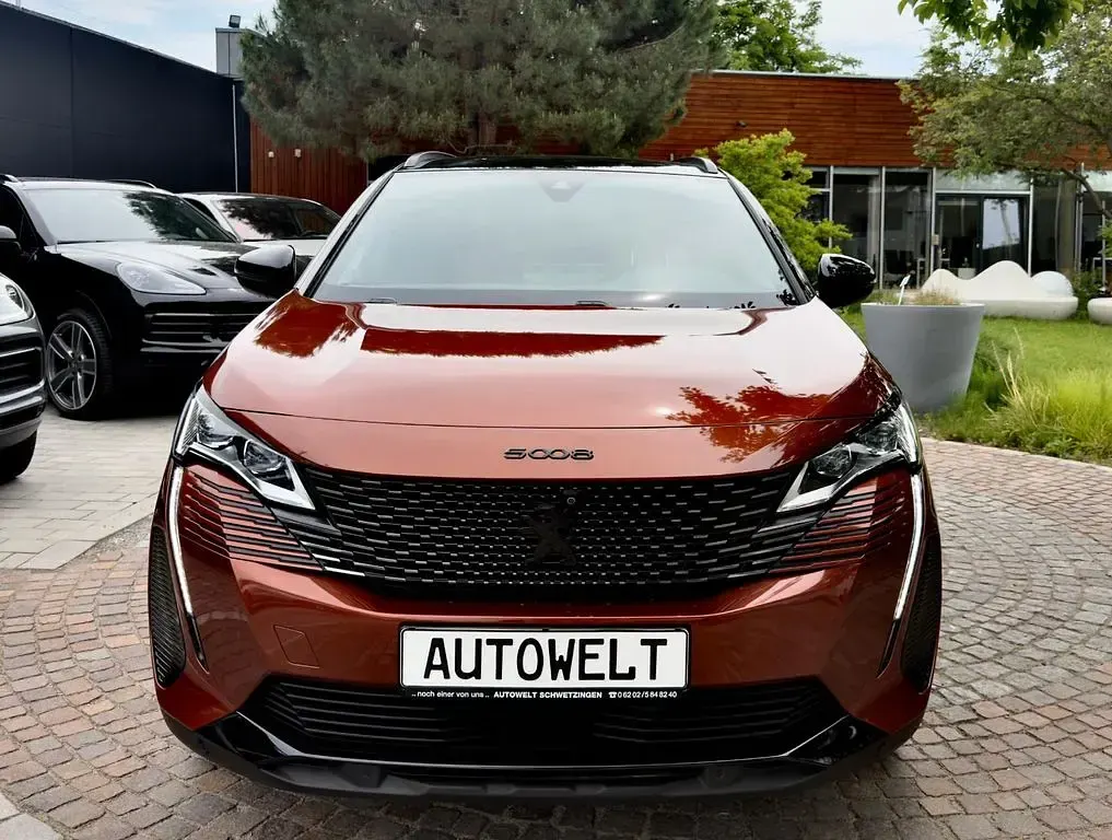 Gebraucht Peugeot 5008 GTi 131 PS (96 kW) 2022 Braun SUV