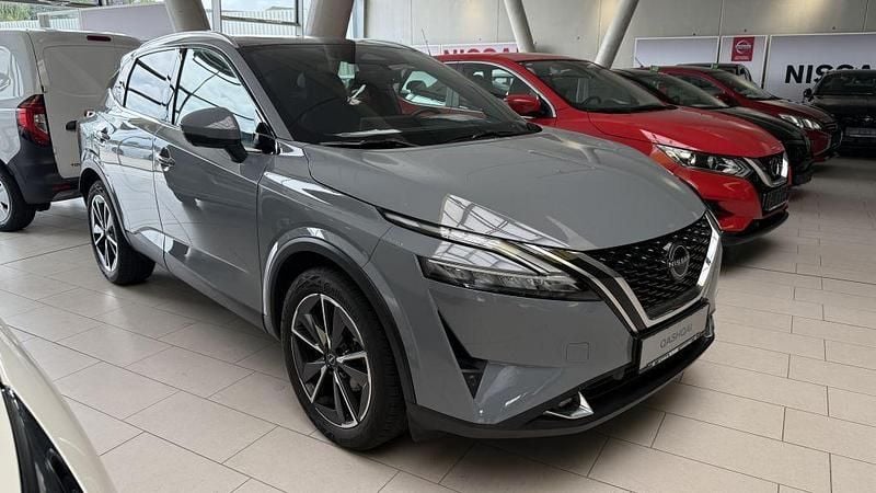 Grau Gebraucht 2024 Nissan Qashqai Tekna SUV | 28.990 € (Fairer Preis) - Bild 1/4