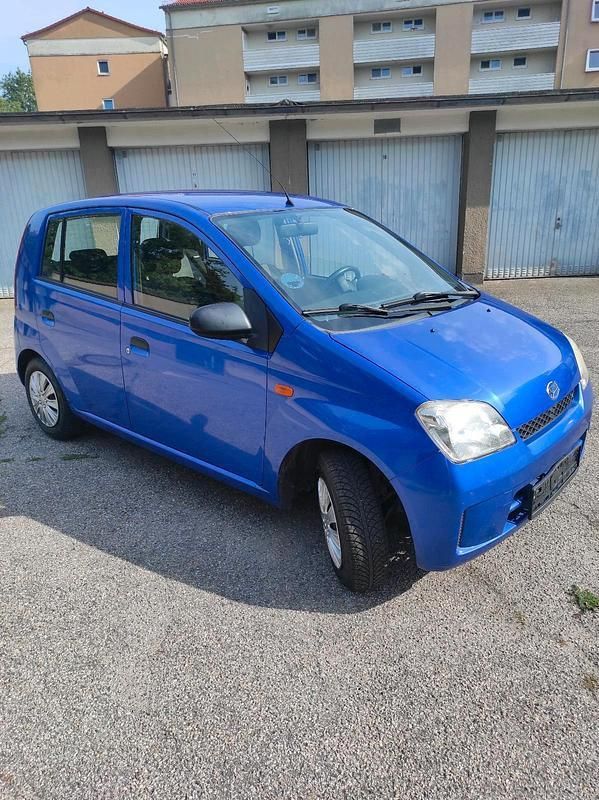 Blau Gebraucht 2005 Daihatsu Cuore Kleinwagen | 550 € (Etwas zu teuer) - Bild 1/4