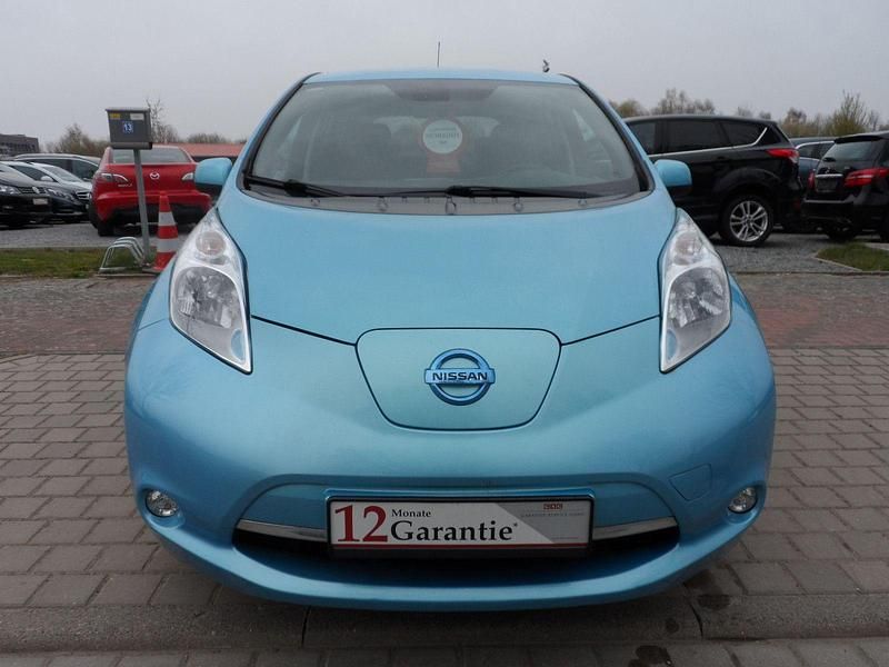 Gebraucht Nissan Leaf Acenta 80 kW (109 PS) 2016 Blau Kleinwagen