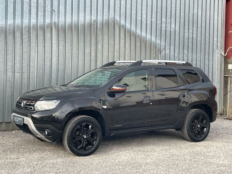 Schwarz Gebraucht 2022 Dacia Duster Extreme SUV | 17.900 € (Guter Preis) - Bild 1/4