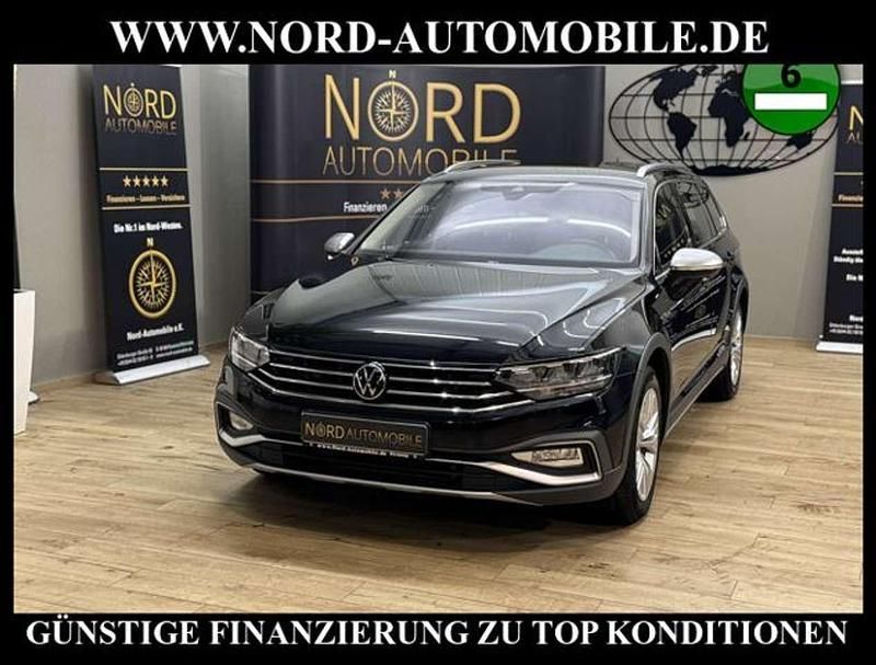 Deep black perleffek (metallic) Gebraucht 2023 VW Passat Alltrack Kombi | 28.990 € (Guter Preis) - Bild 1/3