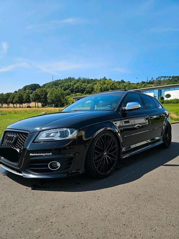 Schwarz Gebraucht 2011 Audi S3 Comfort Kleinwagen | 10.500 € (Guter Preis) - Bild 1/4