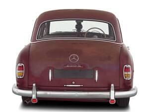 Gebraucht Mercedes 220 100 PS (73 kW) 1957 Rot Limousine