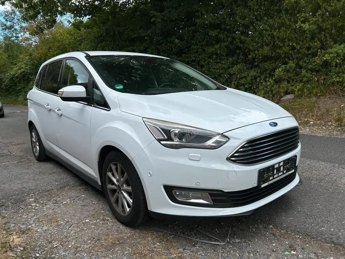 Gebraucht Ford Grand C-Max 125 PS (91 kW) 2015 Weiß Van / Kleinbus