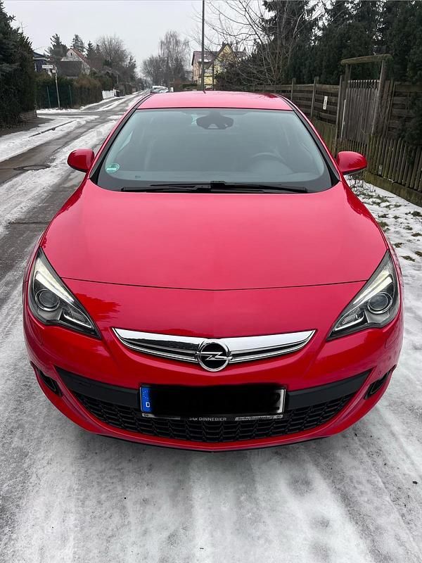 Gebraucht Opel Astra GTC 180 PS (132 kW) 2011 Coupé