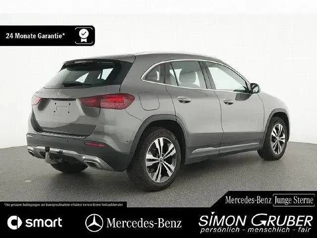 Gebraucht Mercedes GLA250 218 PS (160 kW) 2024 SUV